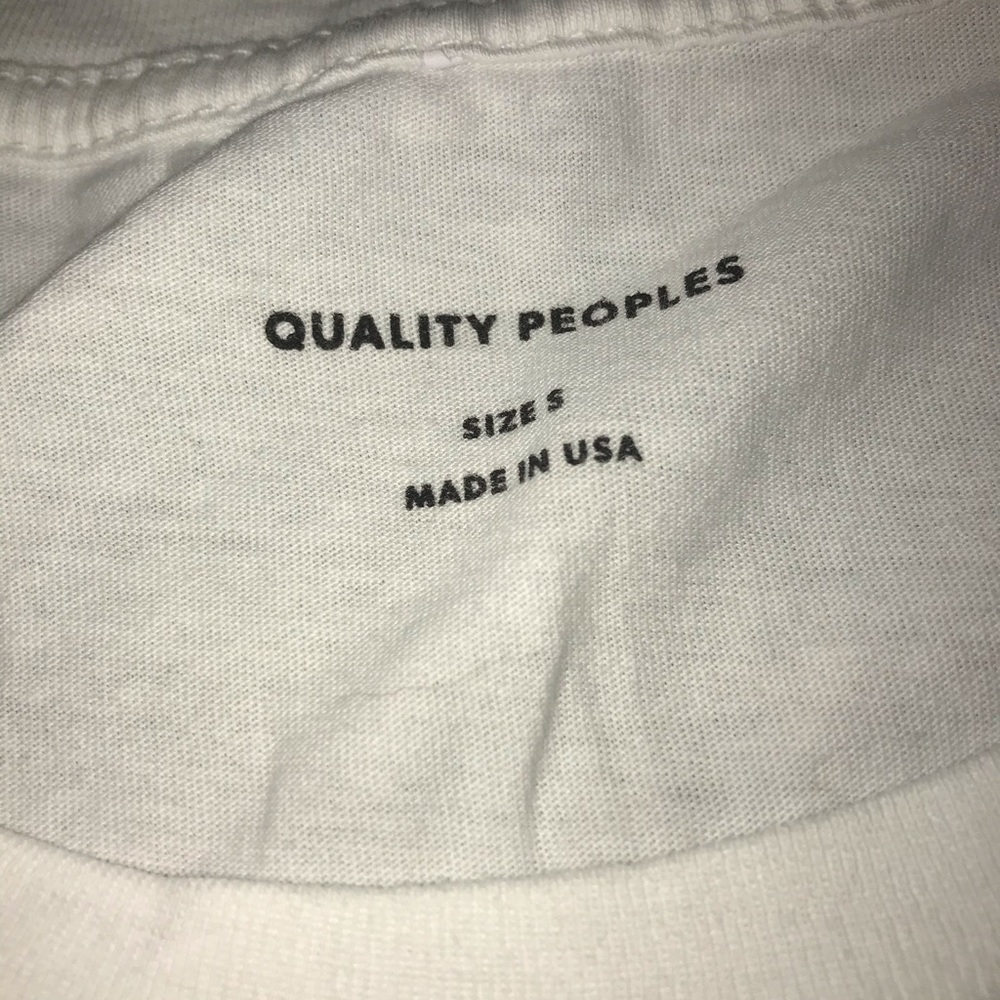T-Shirt - Picture 2 of 2